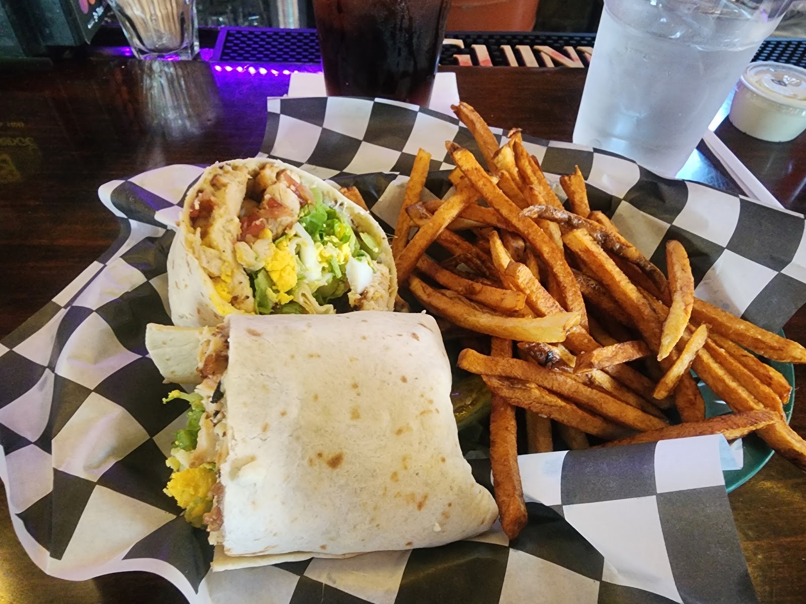 Birmingham Bridge Tavern — the bar